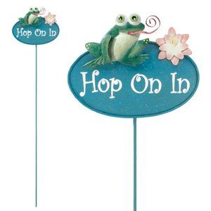 Hiding Key Keeper Stake or Wall Decor Frog NEW